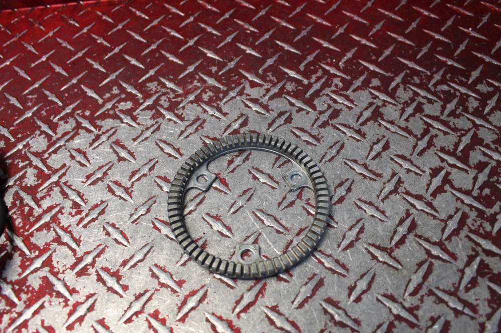 2018 INDIAN CHIEF FRONT ABS RING & WHEEL SPEED SENSOR ID1