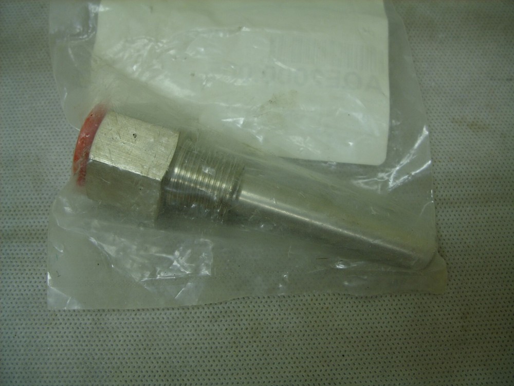 SIEMENS 2-1/2" IMMERSION WELL ONLY KIT - SEALED - AQE2000.005