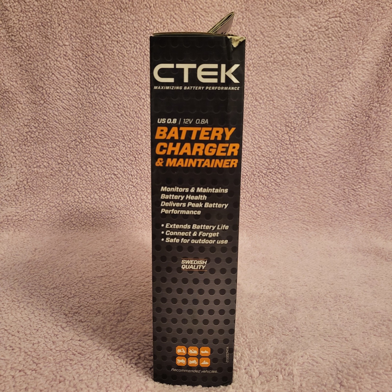 CTEK US 0.8 12 VOLT Battery Charger And Maintainer 0.8A