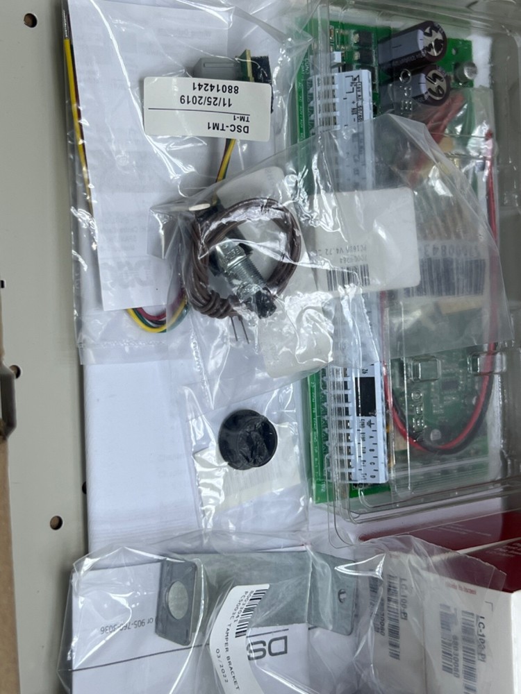 TYCO DSC PowerSeries KIT16-NKAU Security System Control Panel