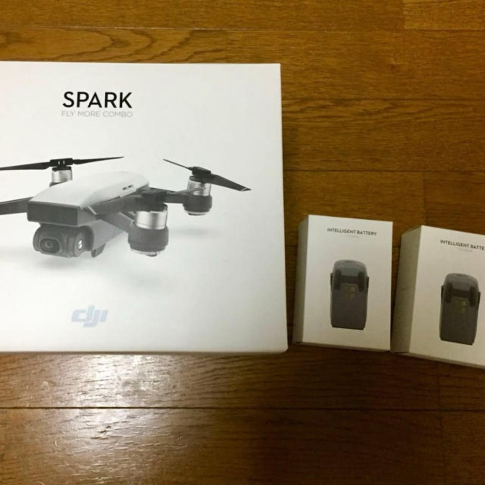 Dji Spark Fly More Combo Alpine White Drone With Remote Controller Extra