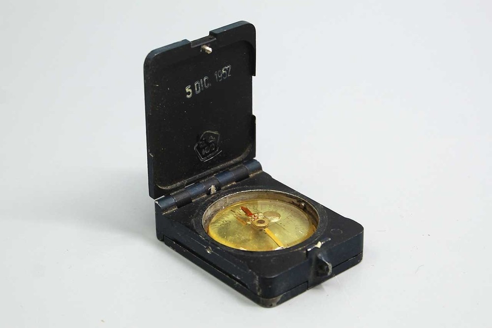 Vintage Compass . ANT245