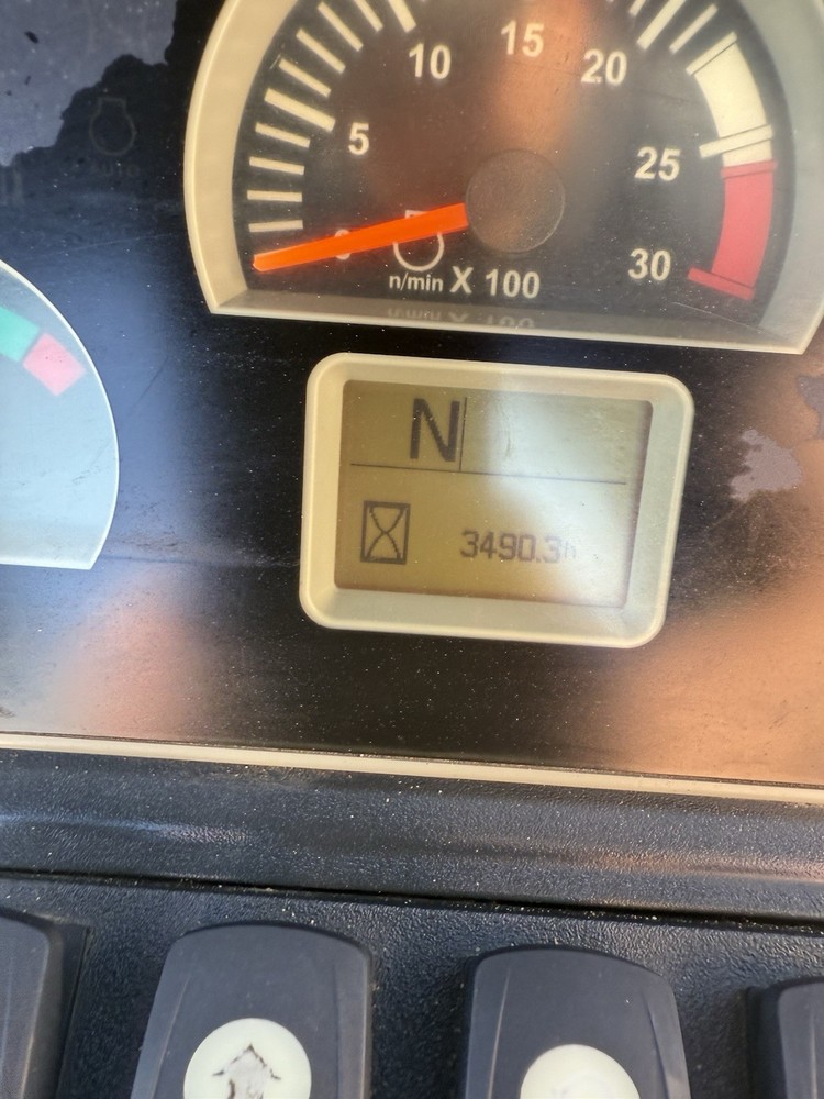 2017 CAT 450F Backhoe