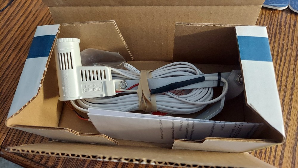 Hunter Rain-Clik Rain Sensor Shut-Off - Hardwired for Irrigation Systems - New