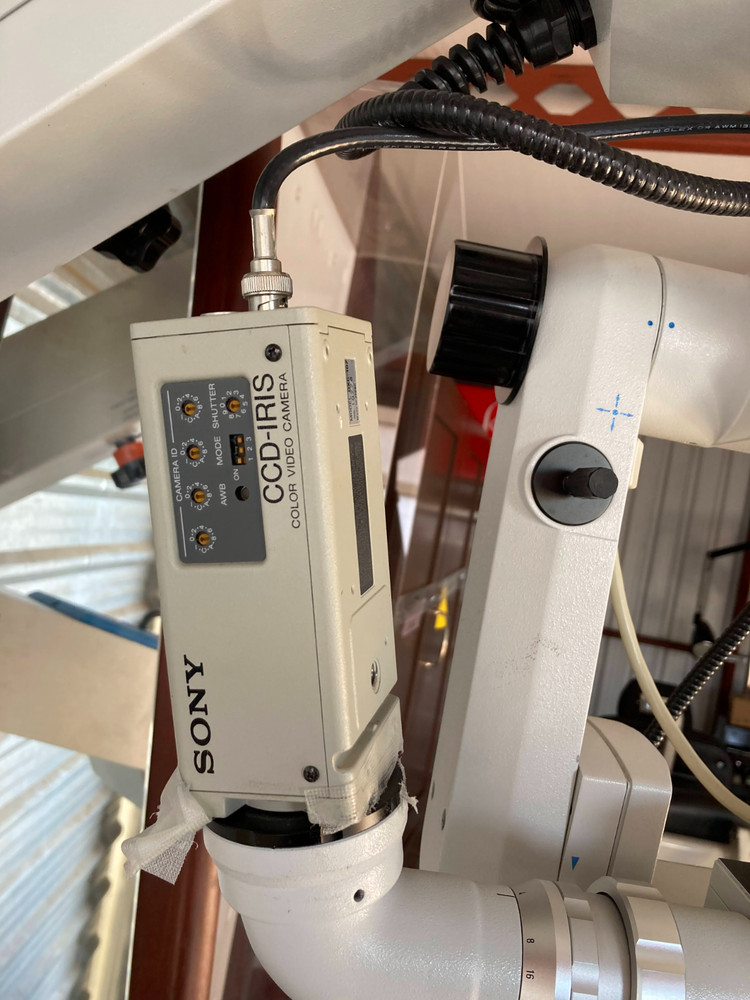 Moller Wedel Microscope FS3000 with an EOS900 head- used