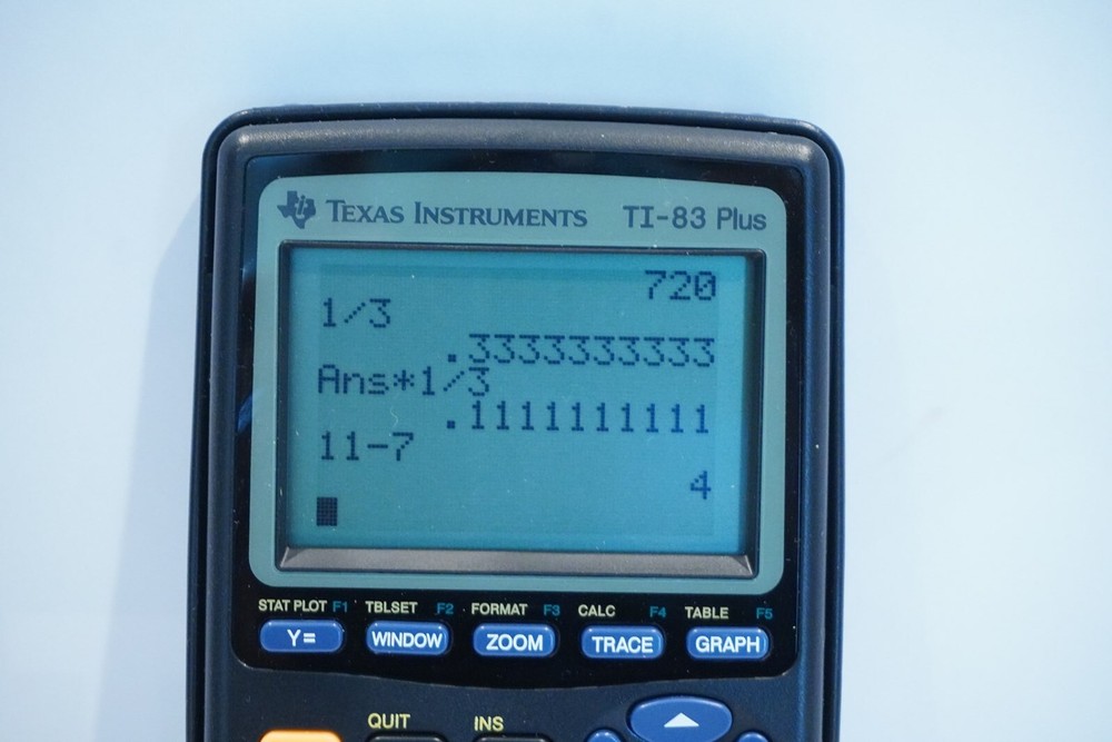 Texas Instruments TI-83 Plus Graphing Calculator AMAZING CONDITION Complete a11