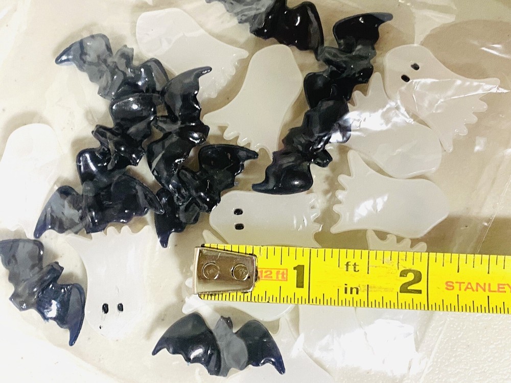 Fall Felt Pumpkins Leaves Plastic Bats Ghosts Craft Lot
