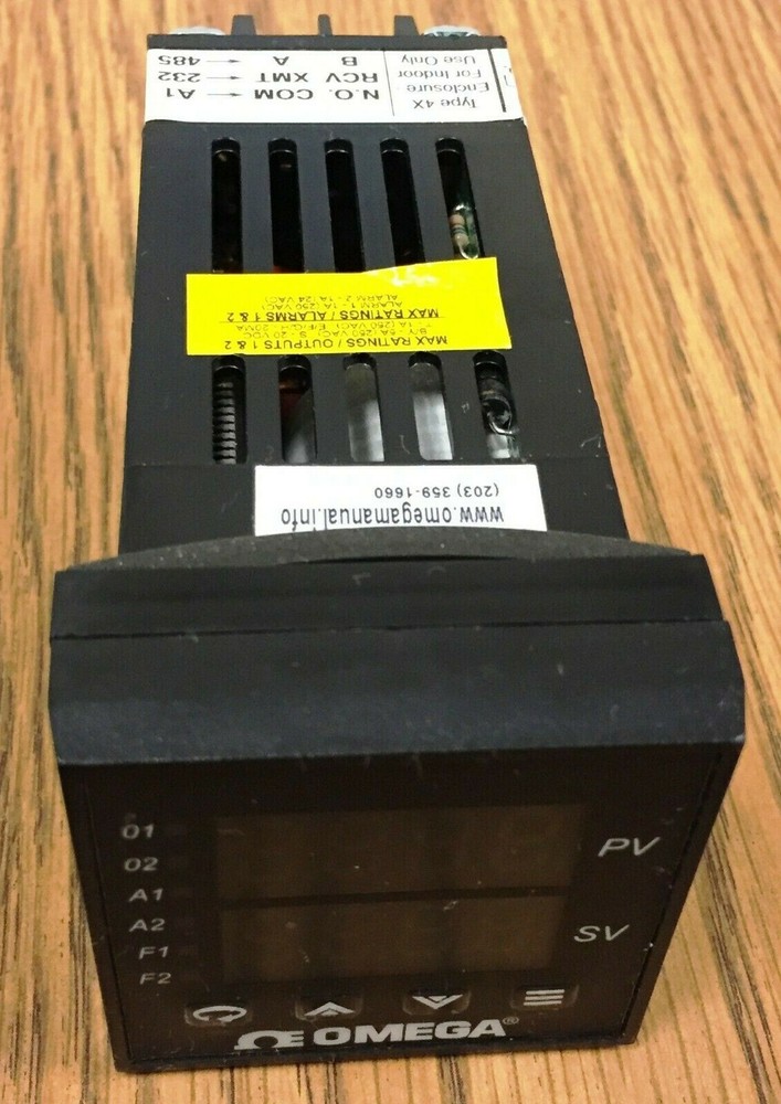 OMEGA Model: CN8201-DC1 Temperature Controller