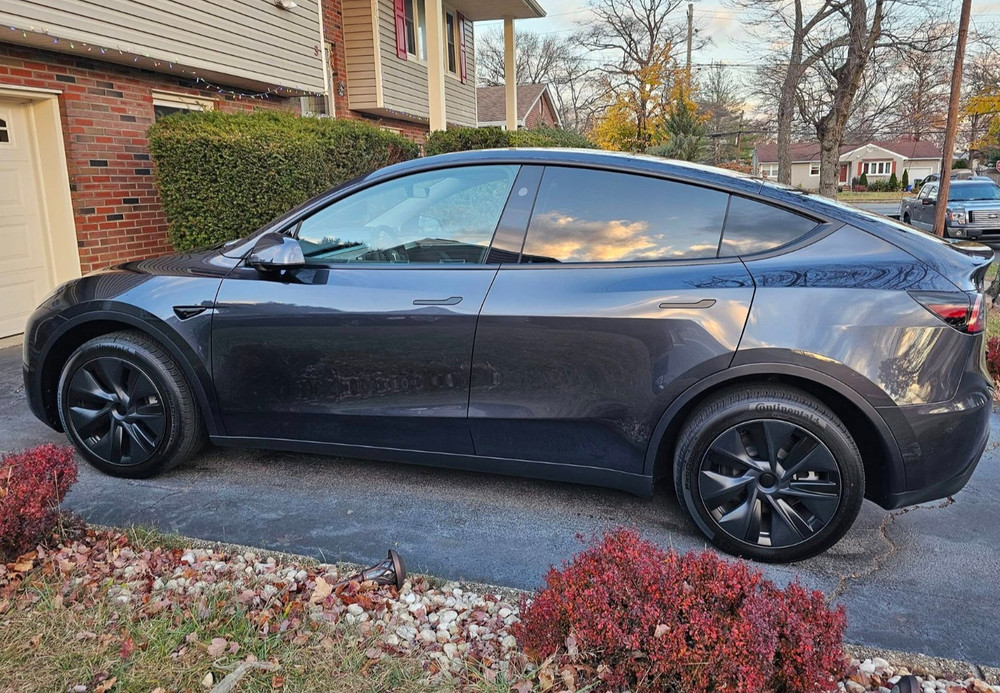 Touch Up Paint for Tesla model Y with paint code PN01, Stealth Gray.