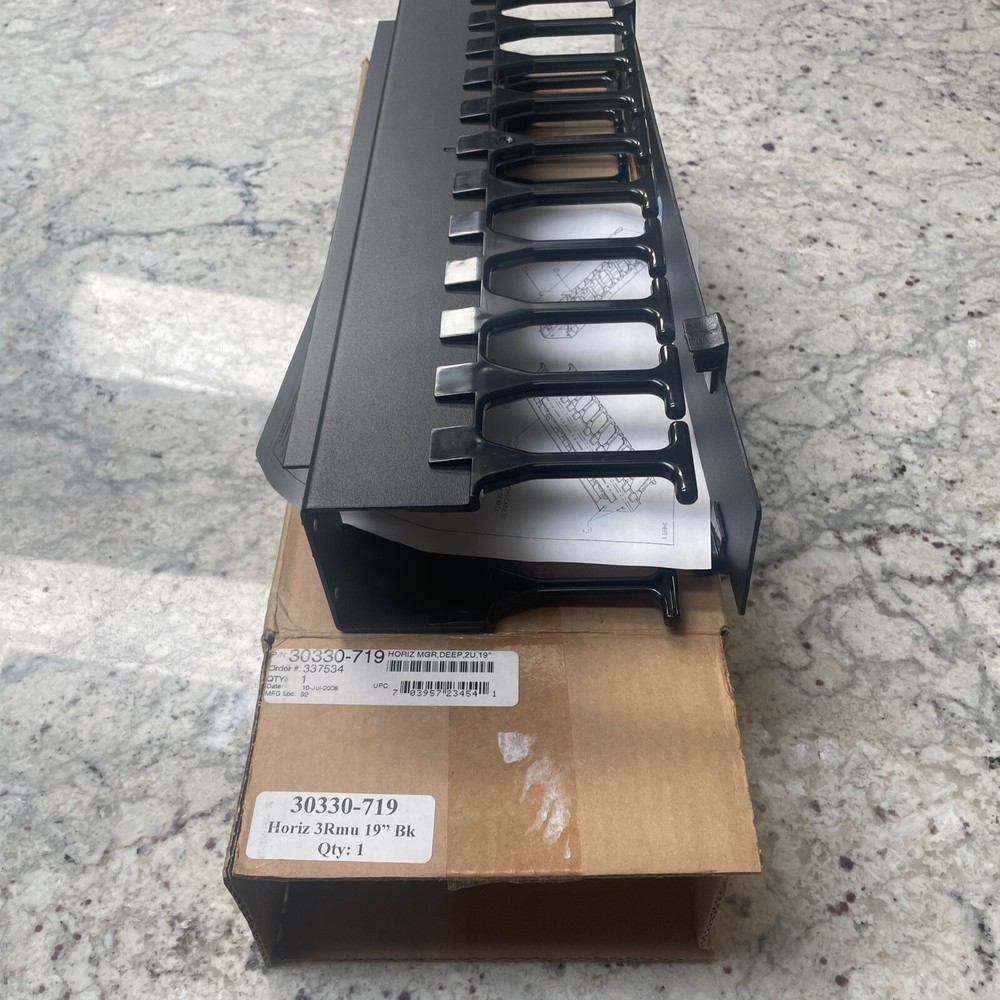 CPI 30330-719 Universal Horizontal Cable Manager Single-Sided