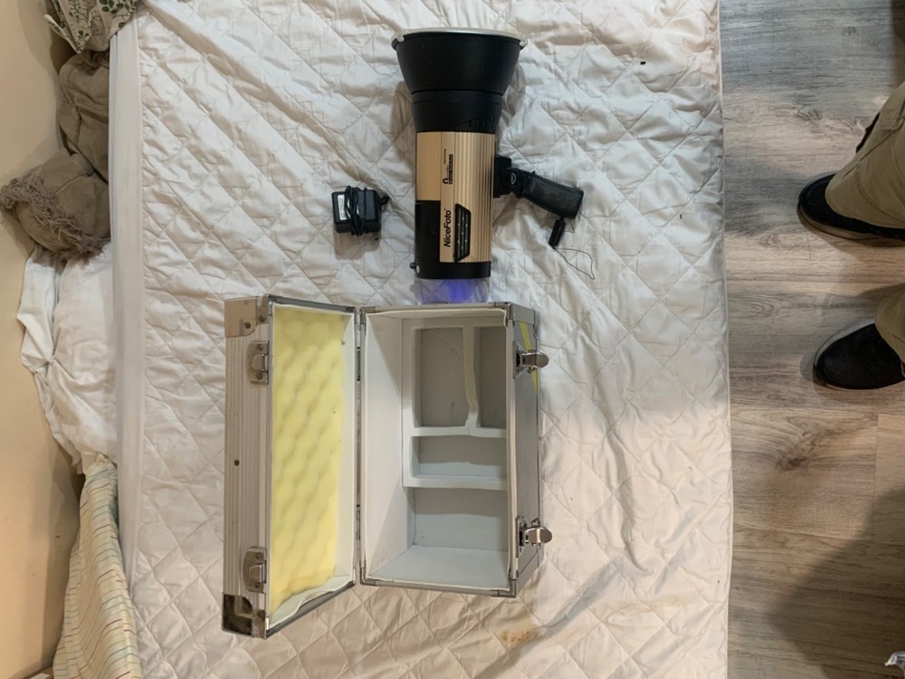 Nicefoto n flash 680a wireless studio flash. Used. Wireless trigger included