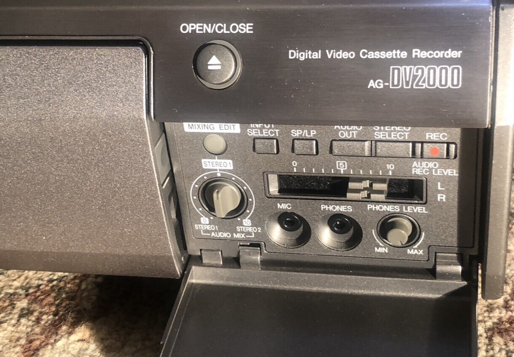 Panasonic AG DV 2000 Recorder/ Editor