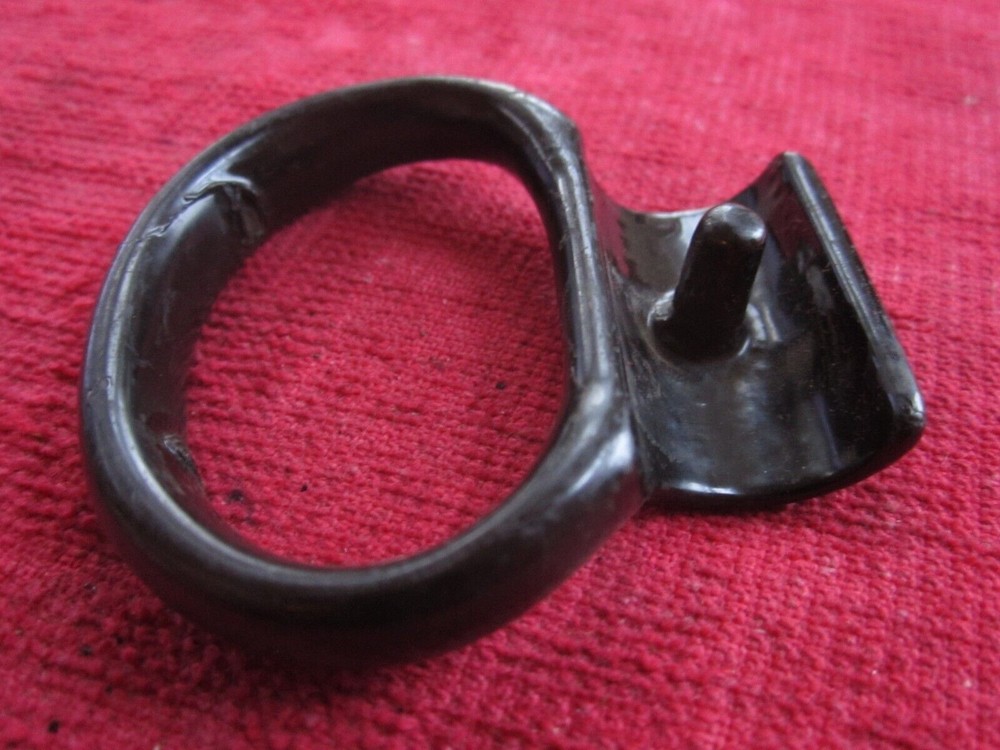 VINTAGE HORSE HAMES / HARNESS OVAL LOOP BUCKLE FITTING, NOS