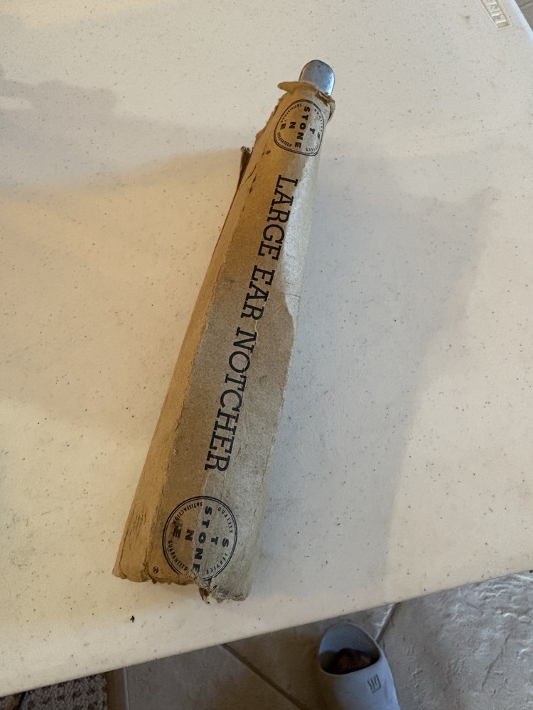 Stone Manufacturing Large Ear Notcher