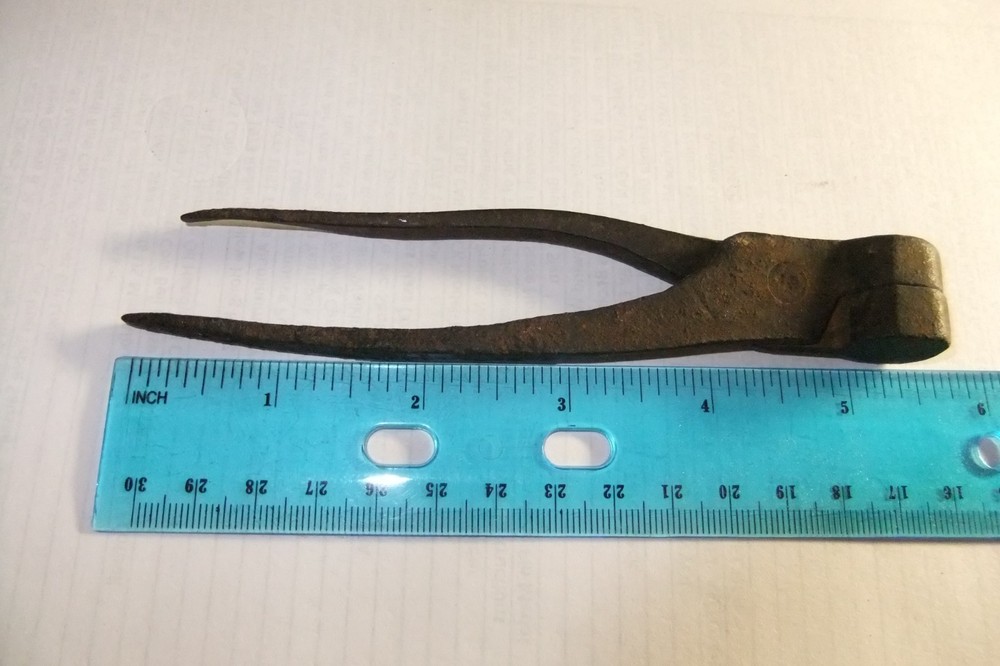 Antique Muzzleloader Shot Ball Mold