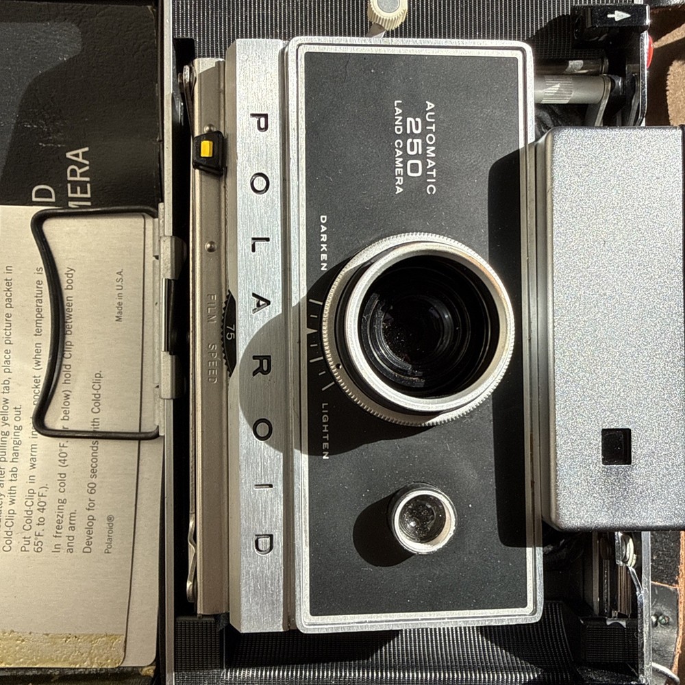 Polaroid Automatic 250 Land Camera (Folding Bellows Camera)