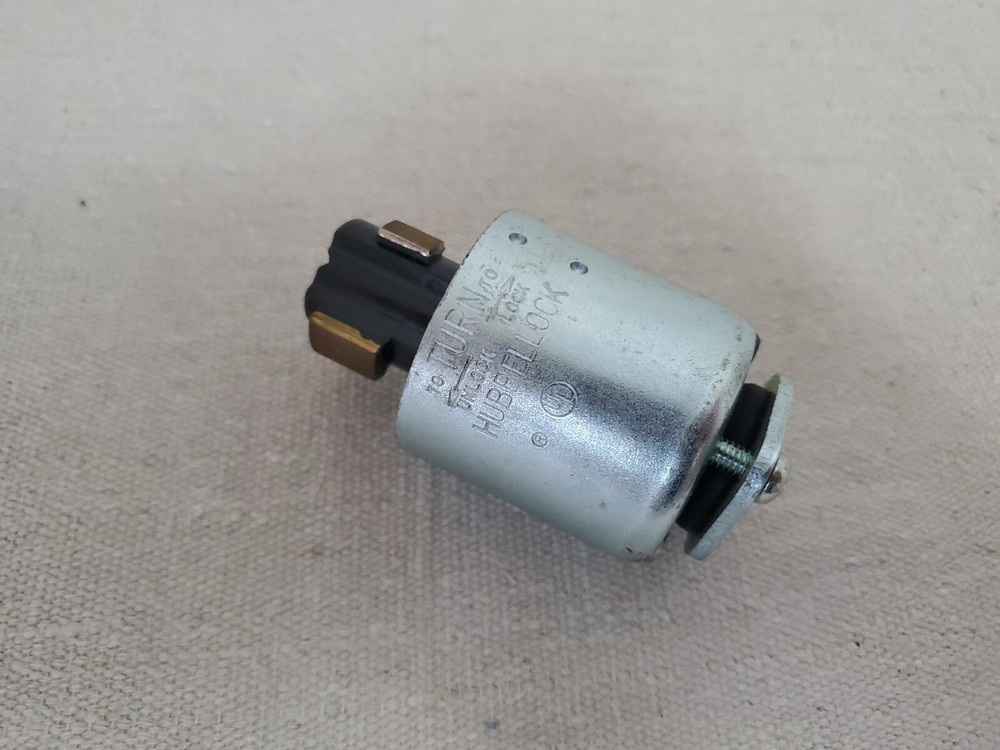 Hubbellock HBL23034 PLUG 20A 125V