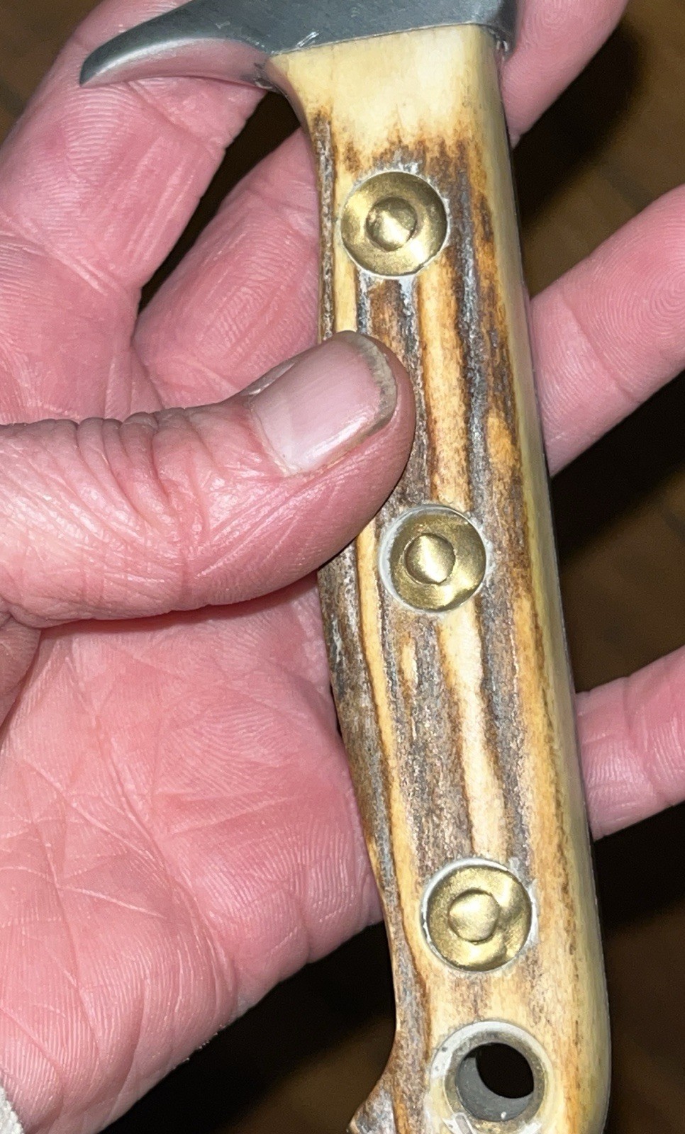 Olsen Knife Co. Elk-Hunter 2700-E hunting knife antler handle