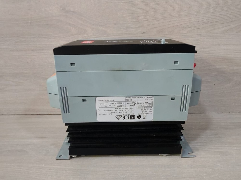 DANFOSS MCD 202-015-T4-CV3 COMPACT SOFT STARTER 175G5210