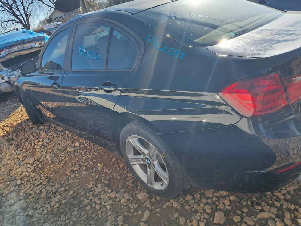 320I 2015 Glove Box 4905900