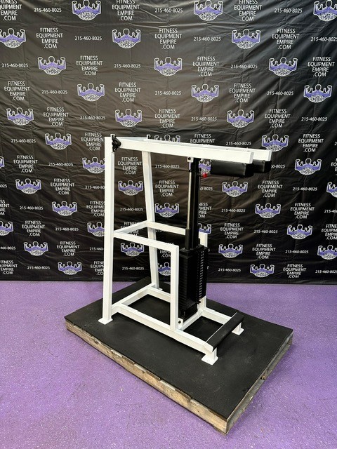 Classic Standing Calf Raise w / 400 Lb Stack