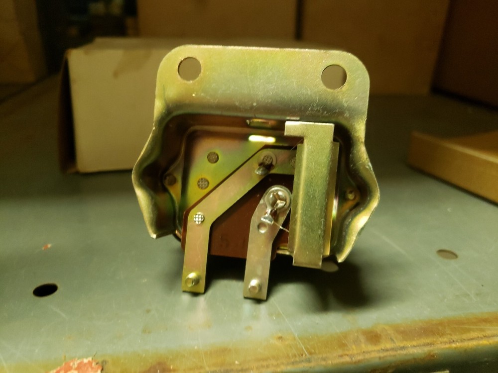NORS KIMCO 11-0737 VOLTAGE REGULATOR