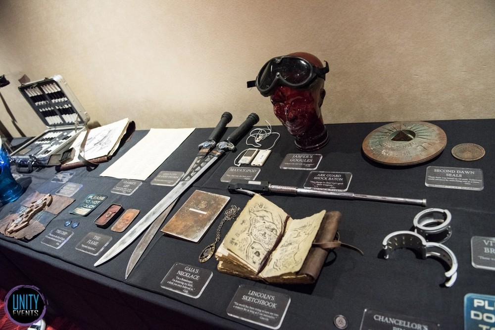 Clarke's List "The 100" Screen used prop #1