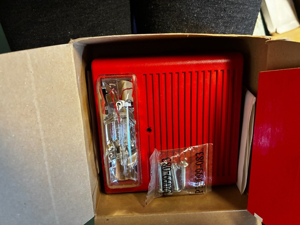 Wheelock AS-24MCC-FR Ceiling Horn Strobe