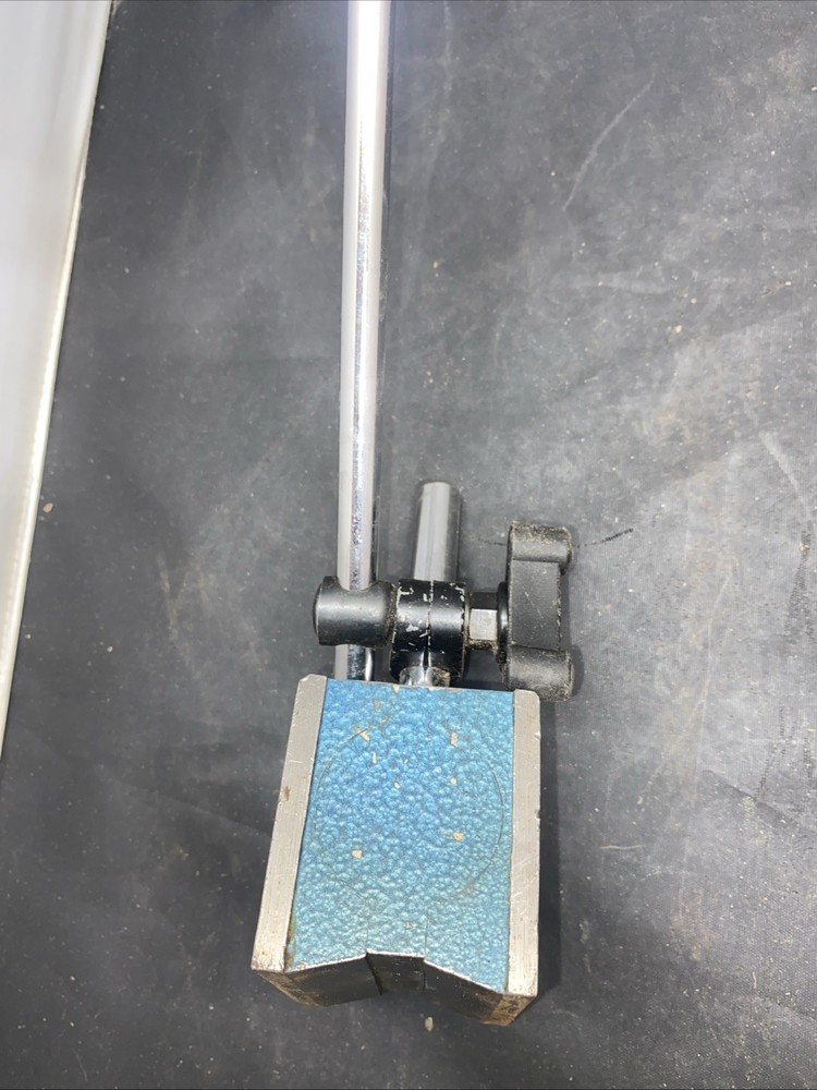 Fowler 52-585-010 Magnetic Base Indicator Holder- Blue base