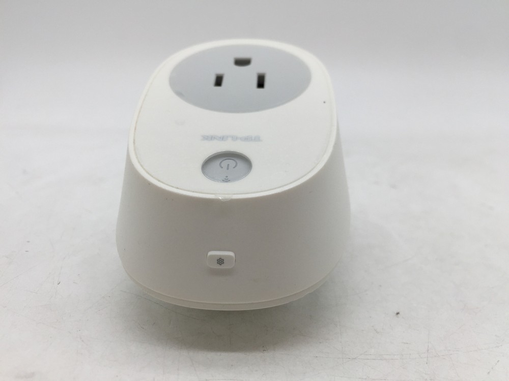 TP-Link Wireless Smart Plug HS100 FREE S/H
