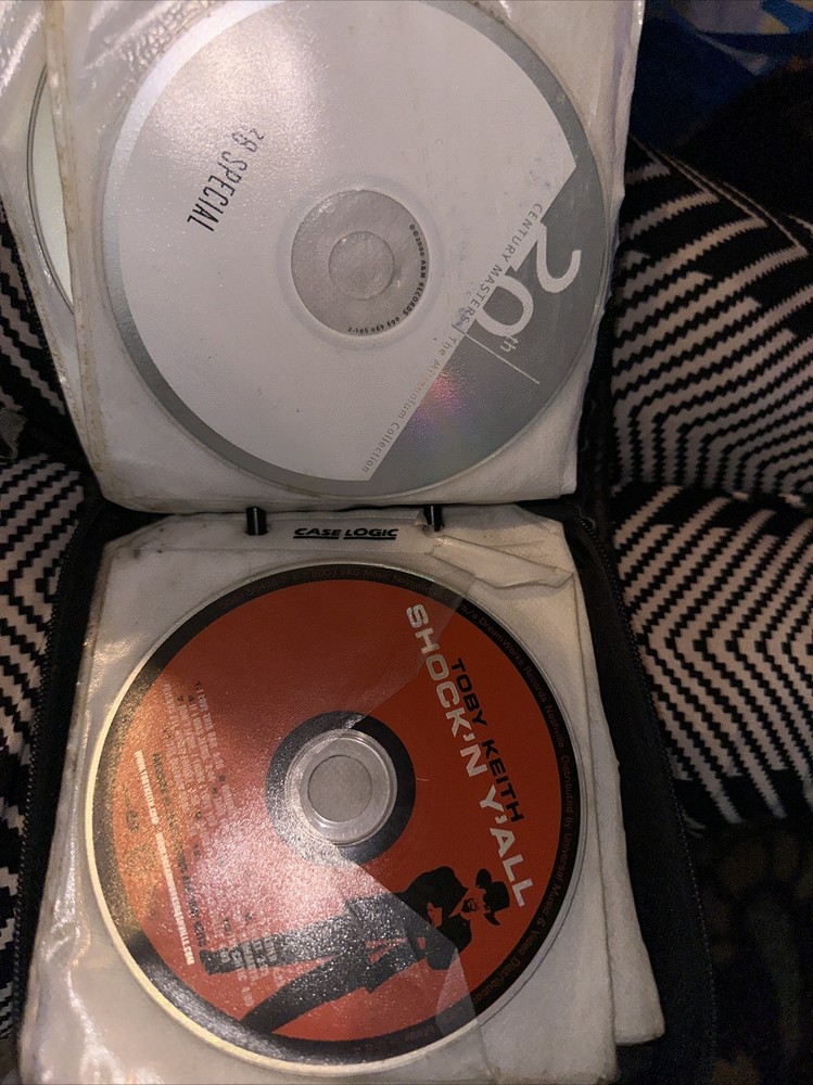 CD Projects CD DVD Case Carrying Case With 15 CDs Lot Inside. Mixed Genres