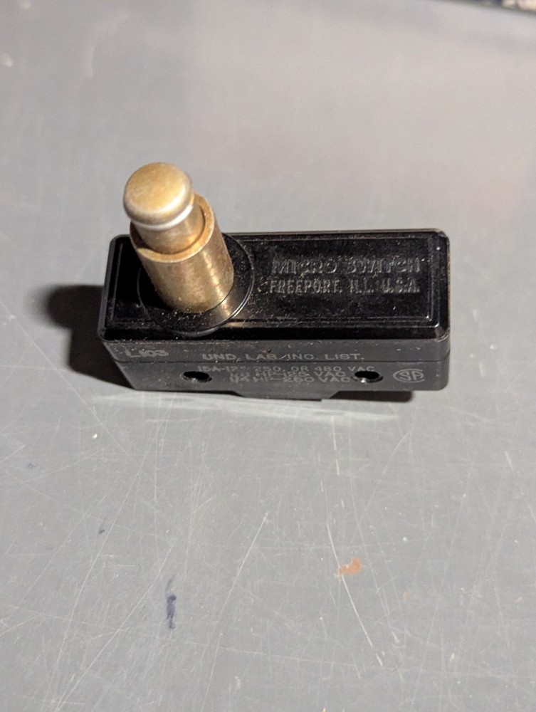 1 Micro Switch BZ-RQ-A2 NOS
