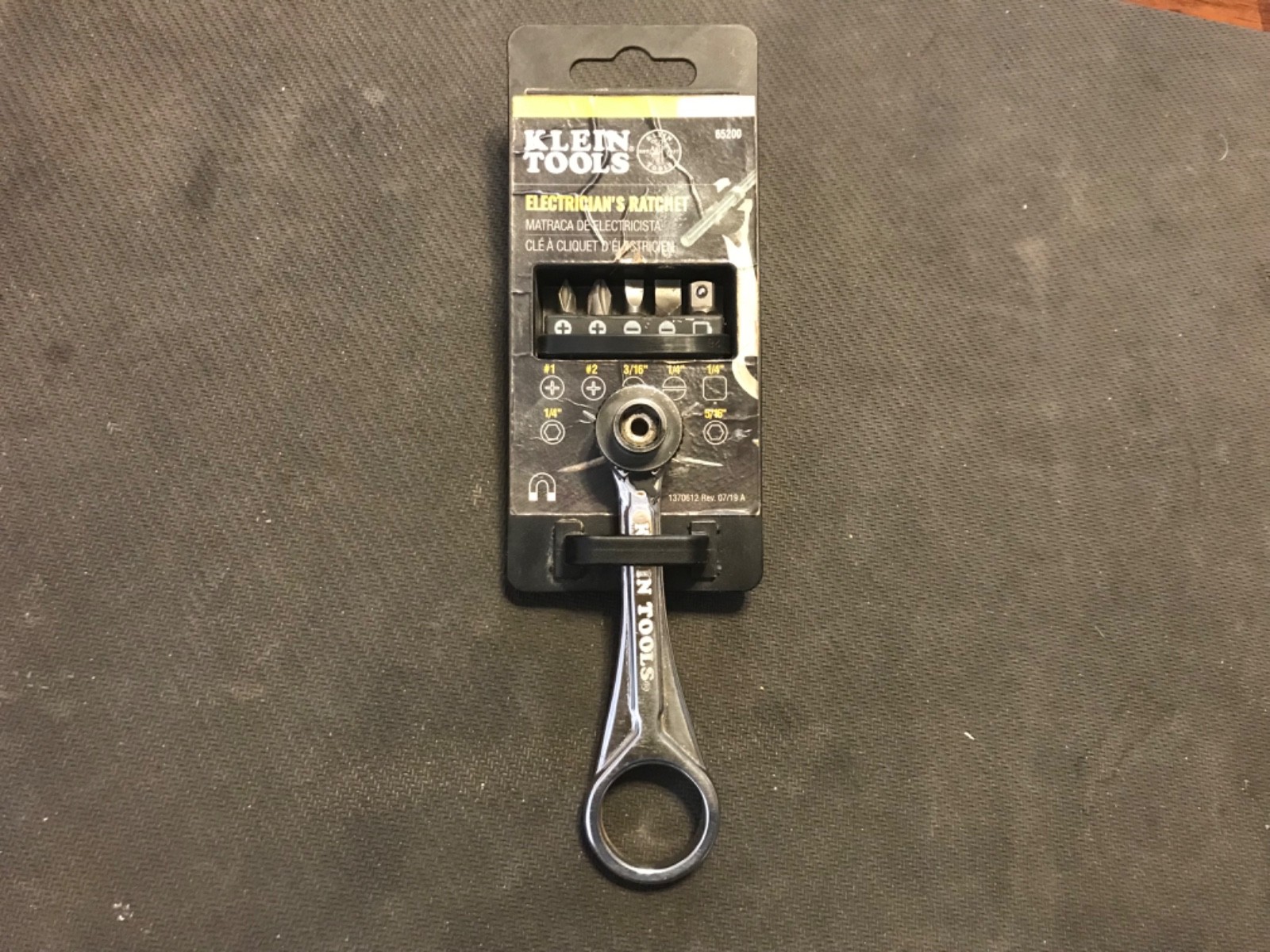 Klein Tools Slim Profile Mini Electrician's 1/4 Dr Ratchet 5 Pc. Kit 65200