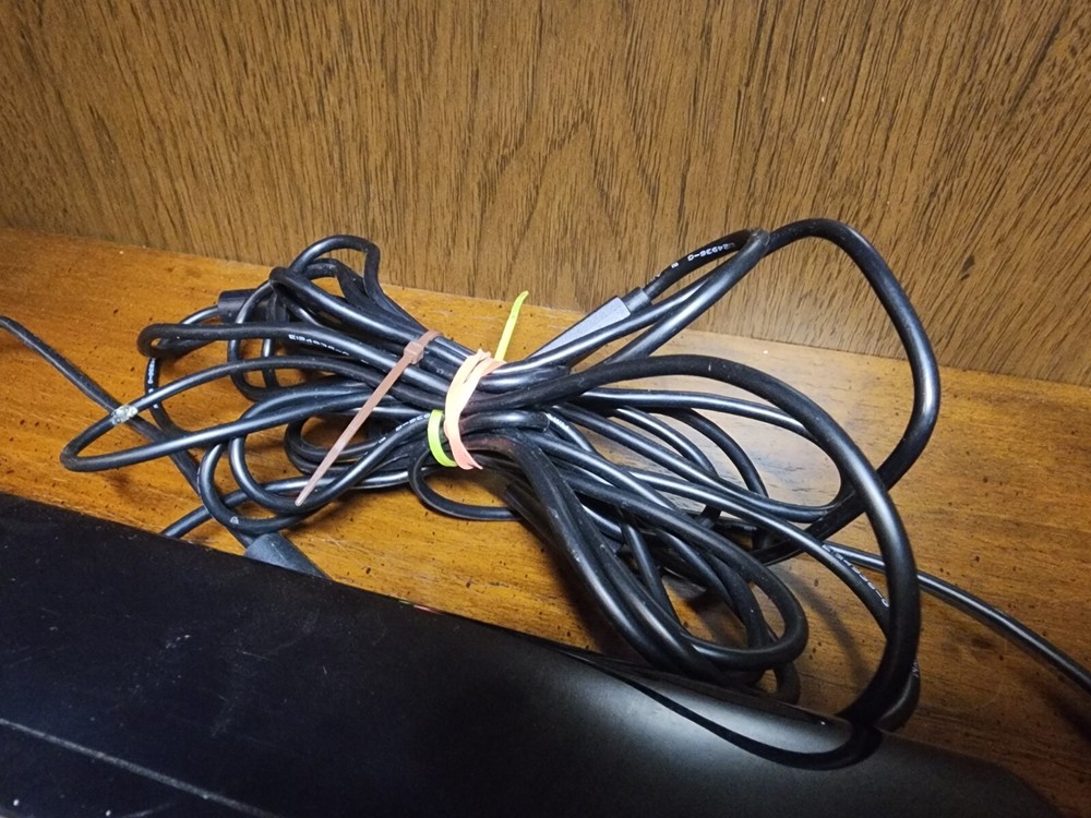 Microsoft Xbox 360 Pro Kinect with all cords 1414 model, tested and working