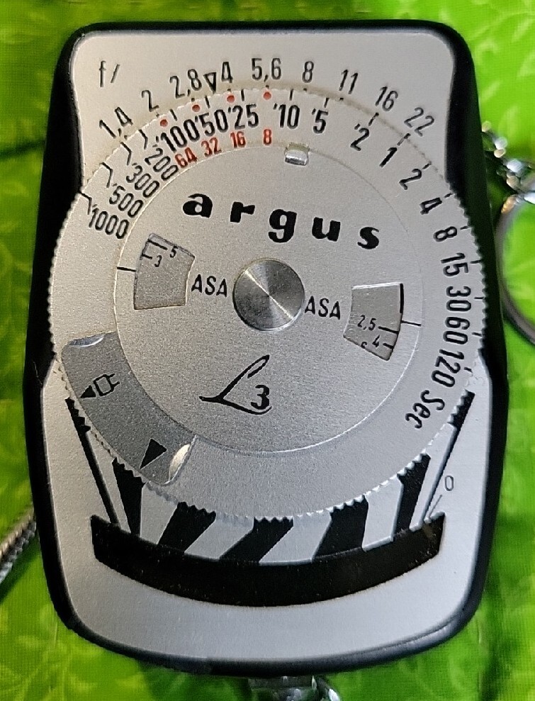 Vintage Argus Camera Light Exposure Meter with Leather Case