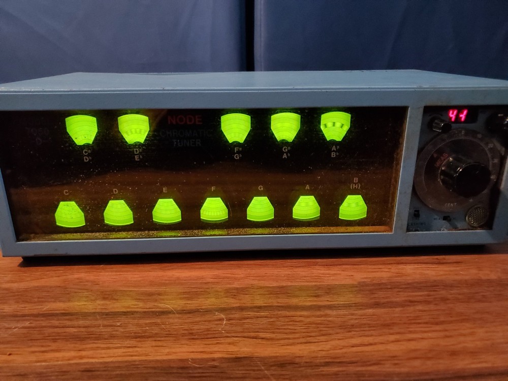 Node Chromatic Tuner 7050 7050-D VINTAGE