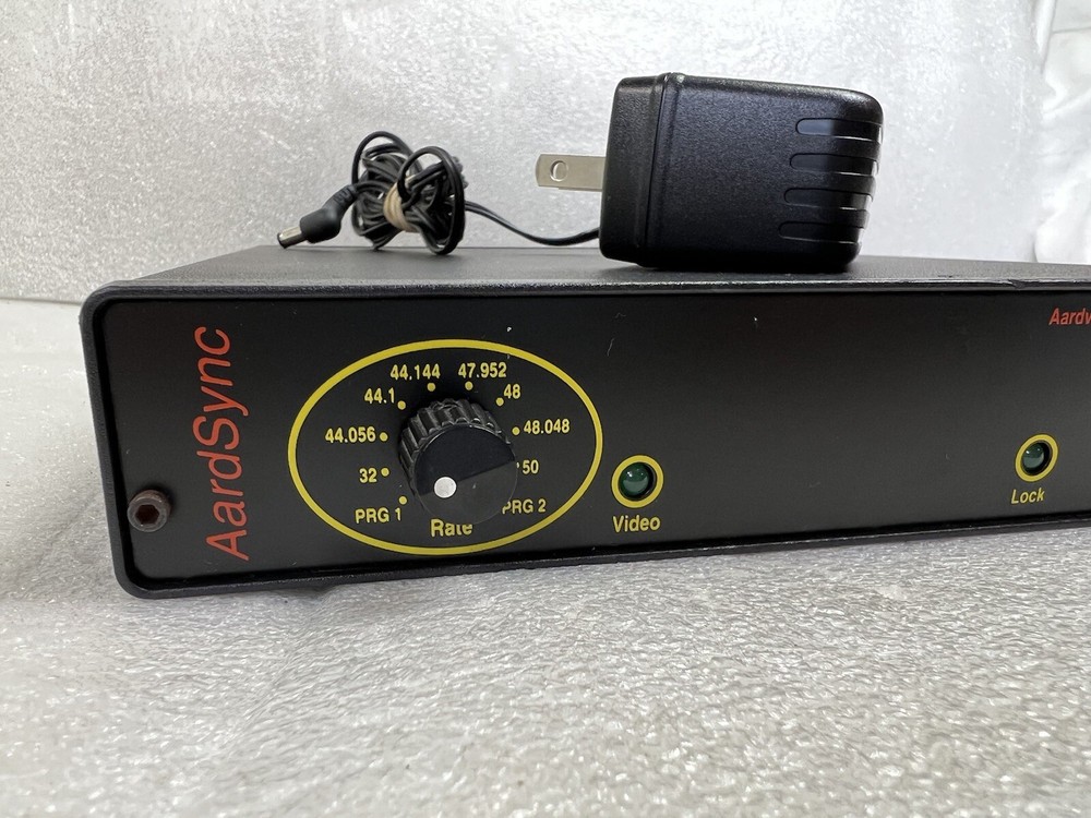 Aardvark AardSync AES/EBU WordClock Master Clock Digital Audio Sync Generator