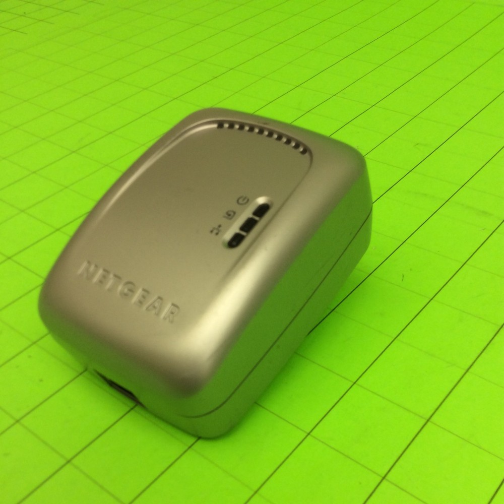 Network Device Netgear XE102 WALL-PLUGGED Bridge Module Part (Single)