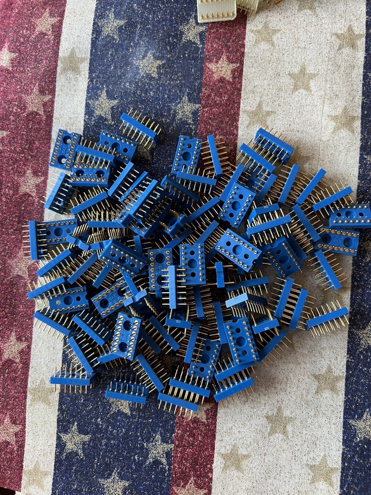 **  Quantity 10 **  14 PIN DIP Header