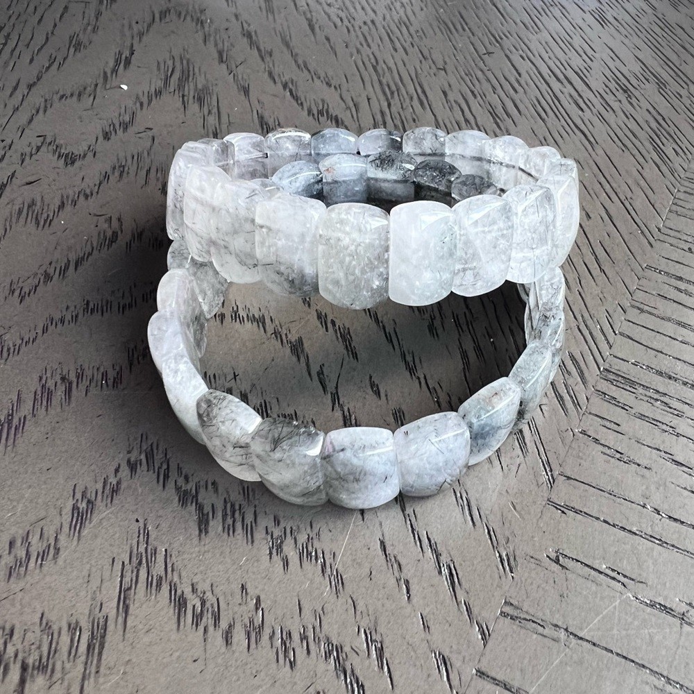 Black rutile soft bangle 7 (one)