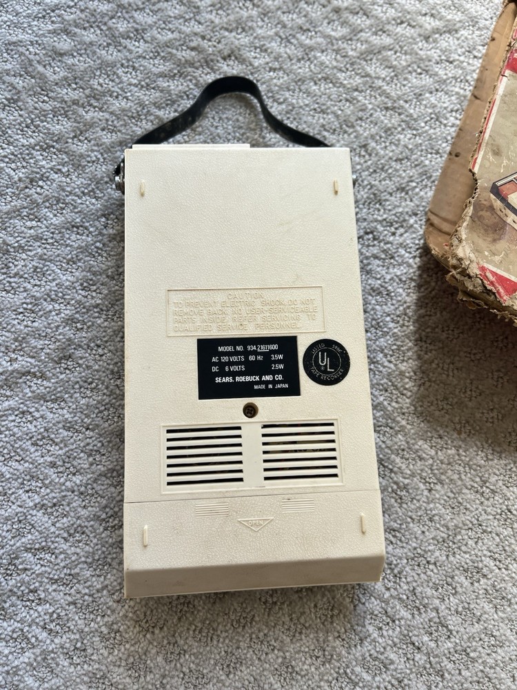 Vintage Sears Cassette Player/Recorder 6121611 *Untested