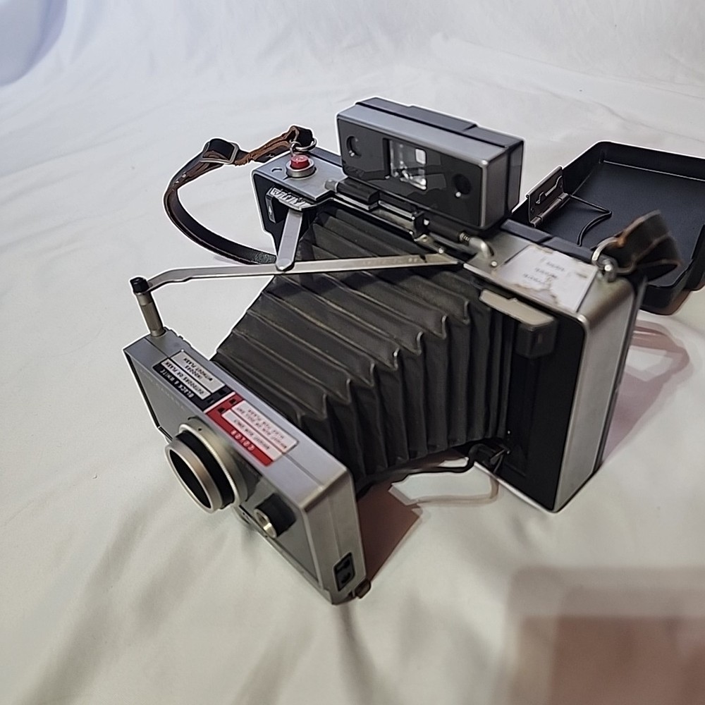 Polaroid Land Camera Automatic 100 Foldable Strap Untested As-Is