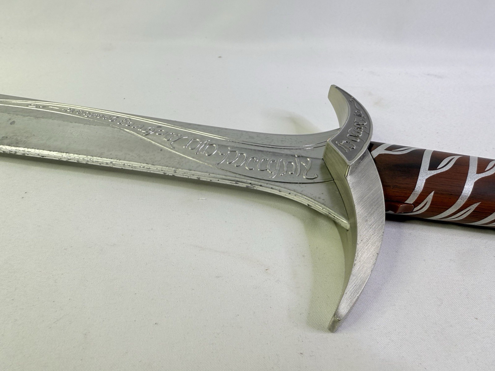 Lord Of The Rings Masters Replica FX Glow Sting Sword Hobbit Frodo Lights Sounds