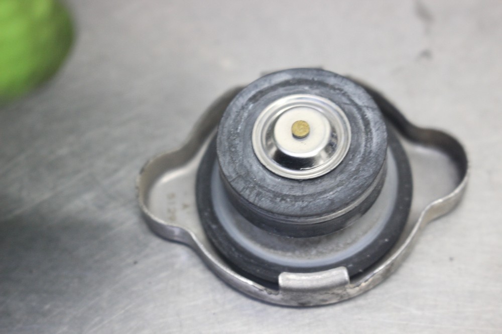 15-19 YAMAHA YZF R1 Engine Radiator Cap