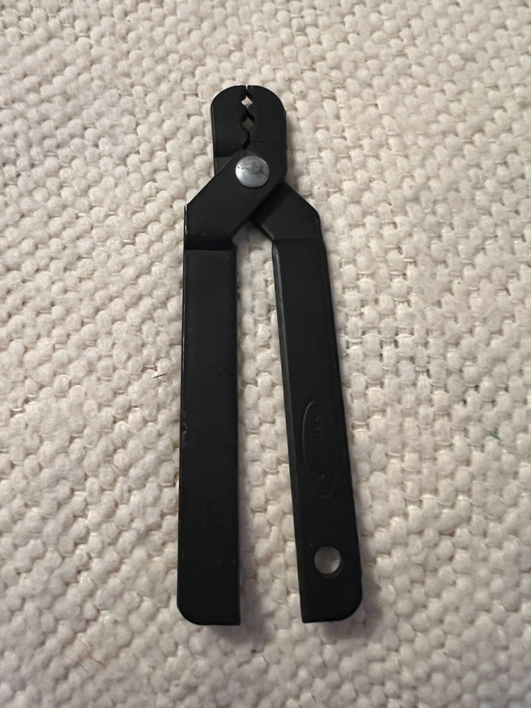 Saunders Necking Pliers