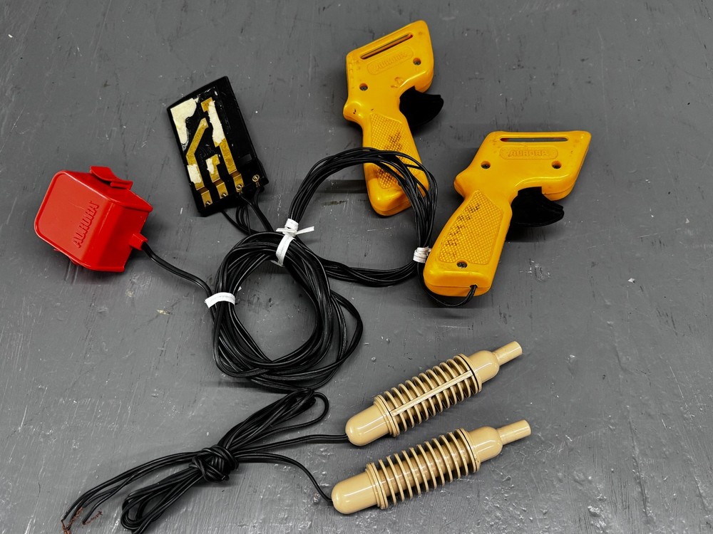 Aurora yellow controllers and power supply