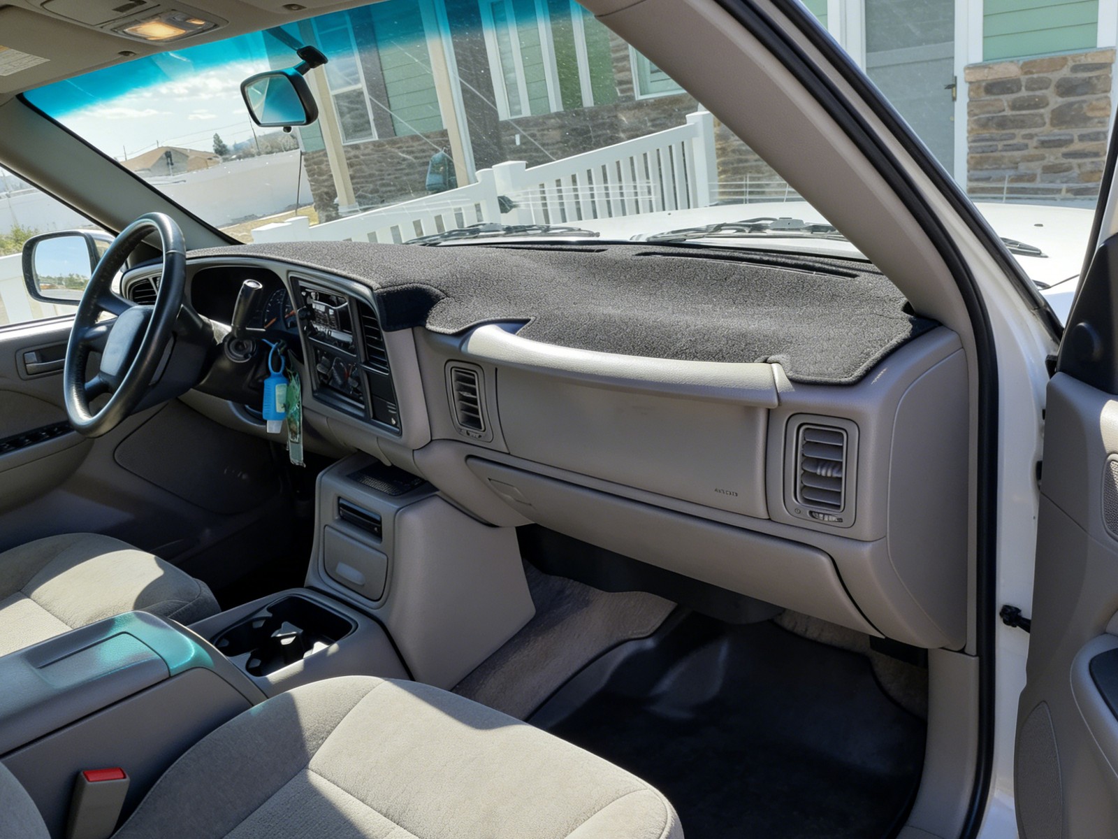 Black Dashboard Pad Dash Cover Mat Fit Chevy Silverado Tahoe Suburban 2001-2006