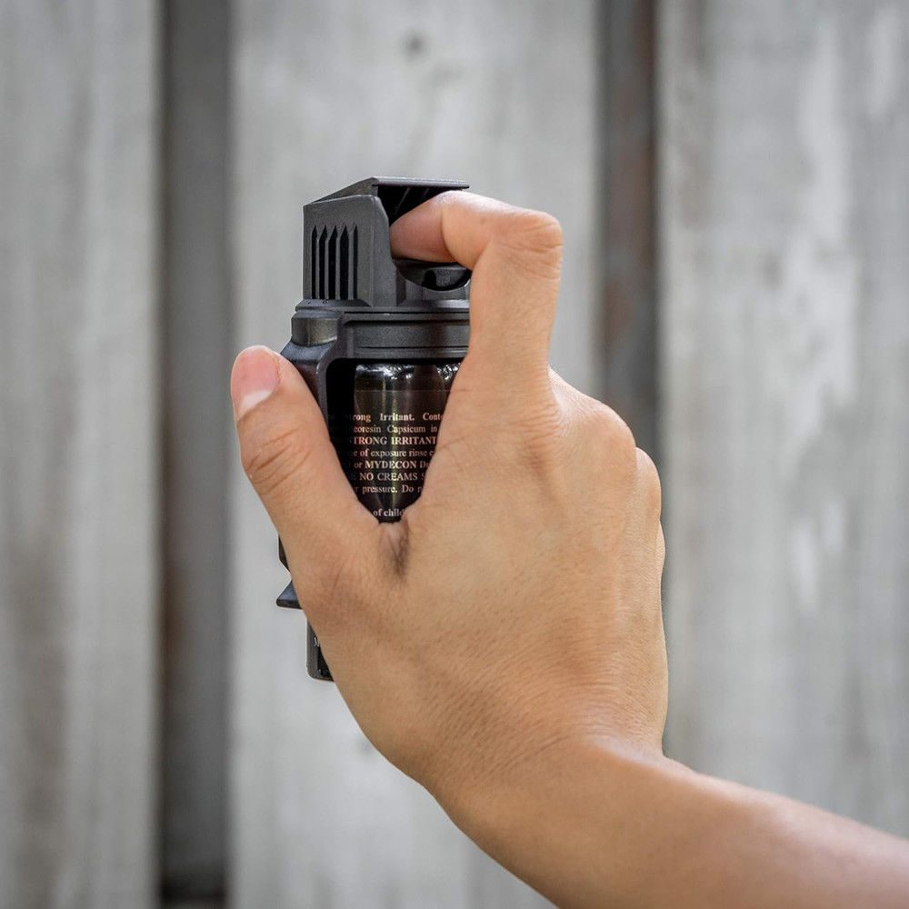 Pepper Spray Max Strength 16Ft Range 1 Pack 2Oz Flip Top