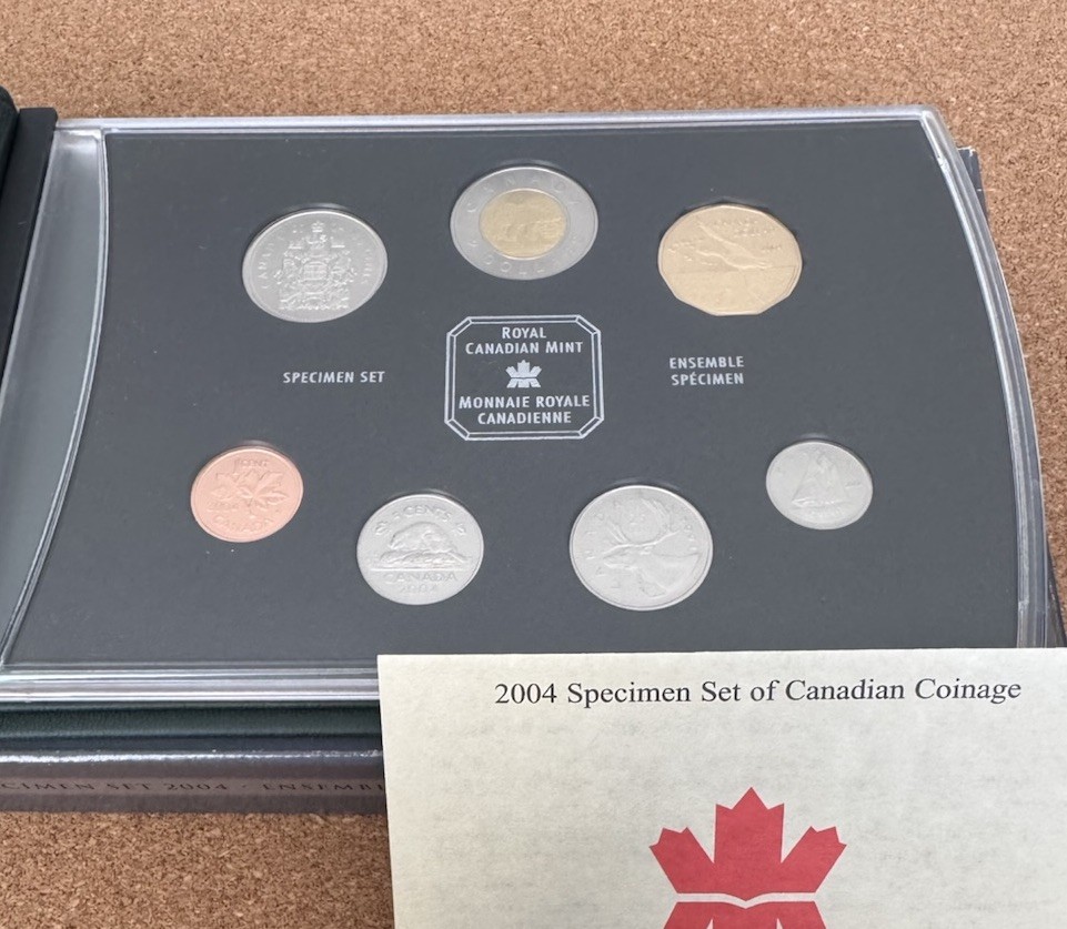 2004 Canada Specimen Set - Special Edition Loonie