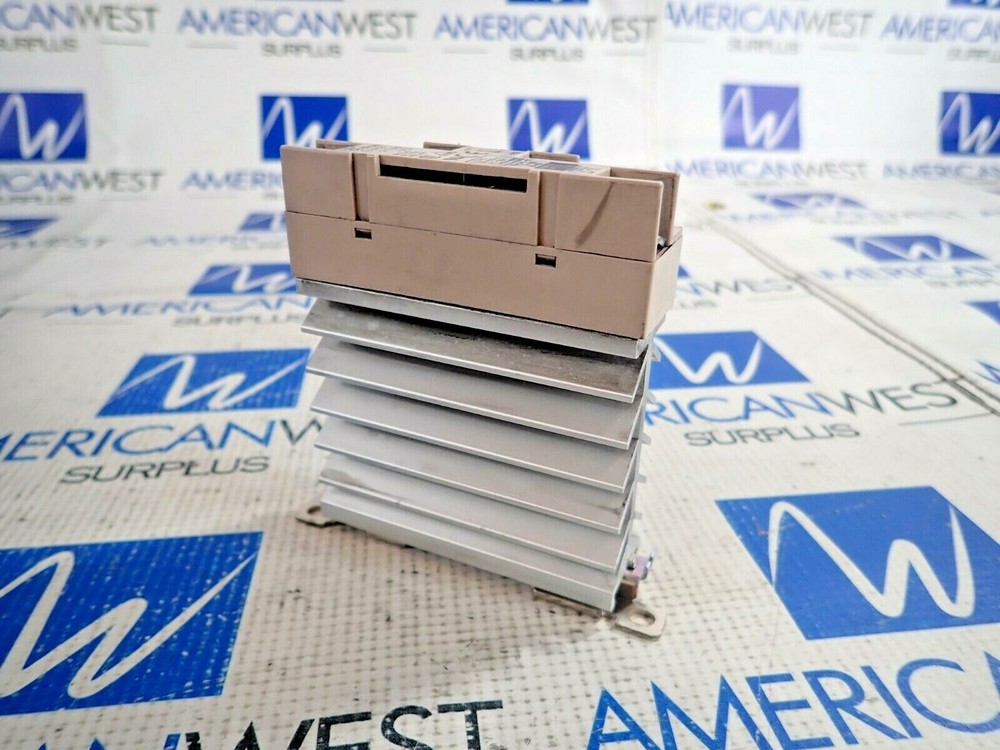 OMRON G3PB-215B-VD SOLID STATE RELAY INPUT 12- 24V